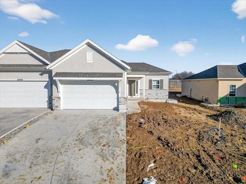 25056 W 94th Ter, Lenexa, KS, 66227-7388 | Card Image