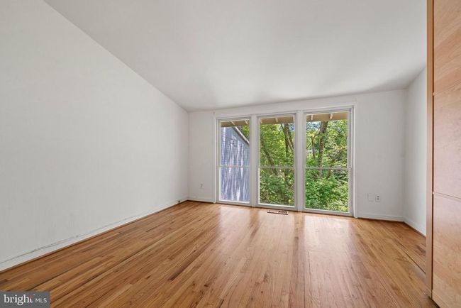 11493 Waterview Cluster, Townhouse with 3 bedrooms, 2 bathrooms and null parking in RESTON VA | Image 17