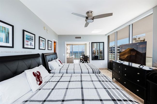 APT-1202 - 3101 S Ocean Dr, Condo with 3 bedrooms, 3 bathrooms and null parking in Hollywood FL | Image 37