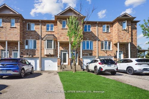 3302 Pl Pinto, Mississauga, ON, L5B1V7 | Card Image
