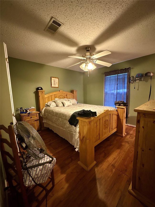 Spacious Primary Bedroom | Image 23