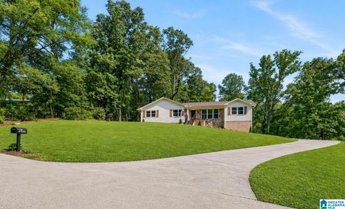 2520 Skyland Dr, Vestavia, AL, 35243-4605 | Card Image