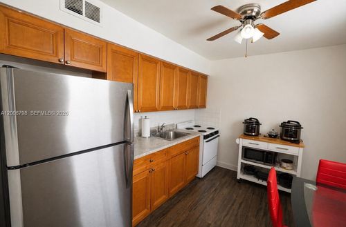 8-6031 W Flagler St, Miami, FL, 33144-3269 | Card Image