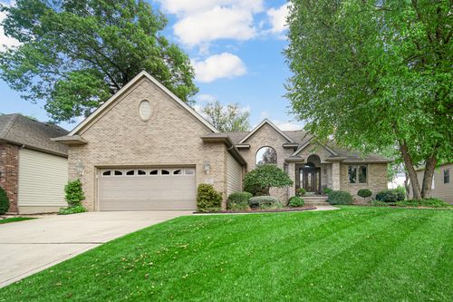 97 Scotscraig Dr, Valparaiso, IN, 46385-8012 | Card Image