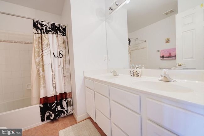 8182 Cobble Pond Way, Townhouse with 4 bedrooms, 3 bathrooms and null parking in MANASSAS VA | Image 25