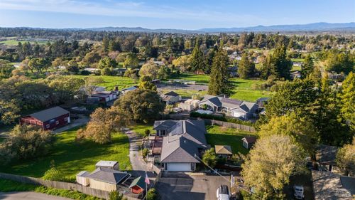 5408 Hessel Ave, Sebastopol, CA, 95472-6133 | Card Image