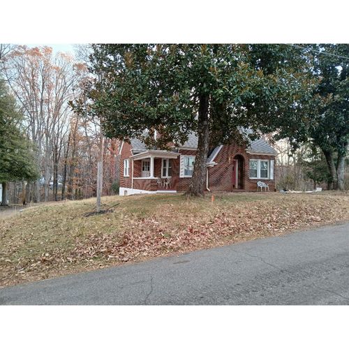 1003 Oakgrove Ave, Martinsville, VA, 24112 | Card Image