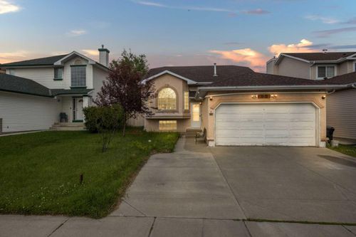 232 Coral Keys Drive Ne, Calgary, AB, T3J3K6 | Card Image
