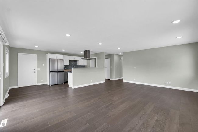 8 - 8 Fields E, Condo with 2 bedrooms, 2 bathrooms and 1 parking in Champaign IL | Image 15