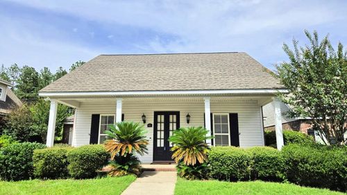 41 Bridgefield Ct, Hattiesburg, MS, 39402-8689 | Card Image