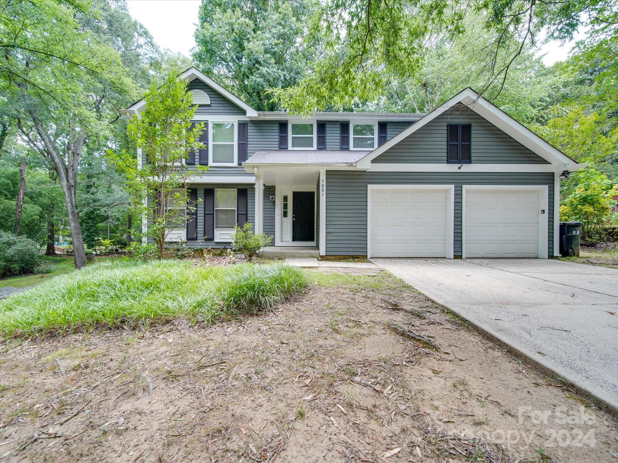 Rollingridge Dr, Charlotte, NC 28211