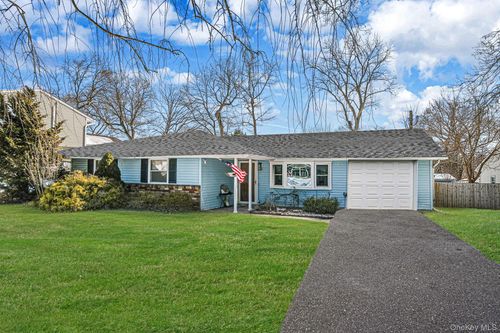 14 Mount Wilson Ave, Farmingville, NY, 11738-2826 | Card Image