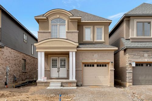 21 Dennis Ave, Brantford, ON, N3V0C1 | Card Image