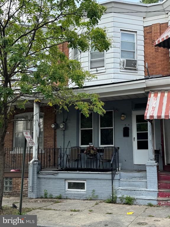 Viola St, Camden, NJ 08104