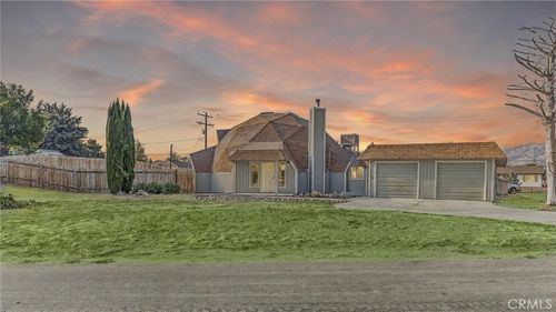 19701 Mesa Dr, Tehachapi, CA, 93561-8273 | Card Image