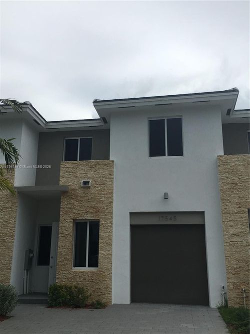 17545 Sw 150th Ct, Miami, FL, 33187-6308 | Card Image