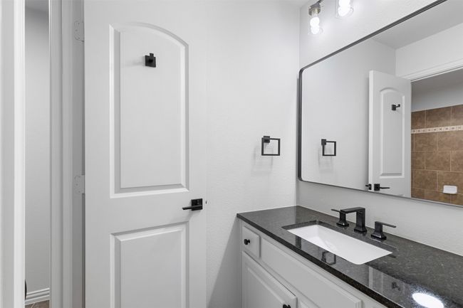 Bathroom with vanity | Image 28