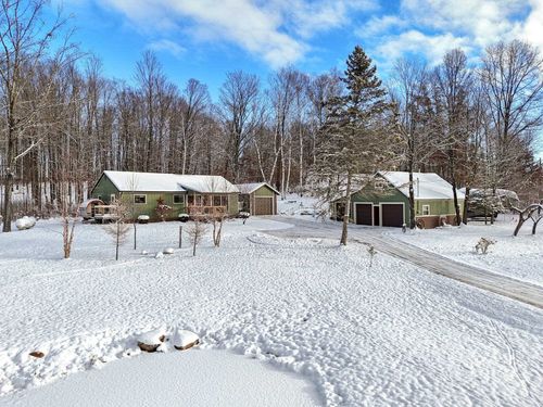 8670 W 48 Rd, Wellston, MI, 49689-9645 | Card Image