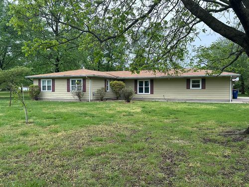 16884 1st South St Street, Logan, IL, 62856 | Card Image