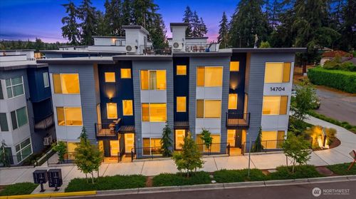 b-14704 Meridian Ave N, Shoreline, WA, 98133-6757 | Card Image