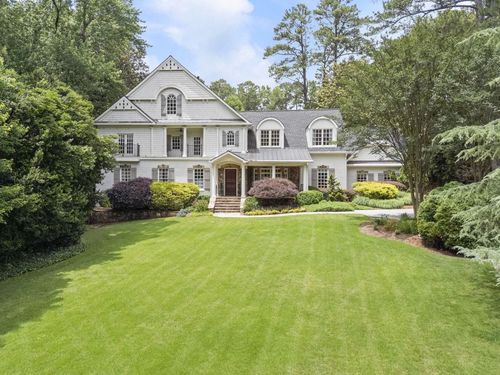 5290 London Dr, Sandy Springs, GA, 30327-4942 | Card Image