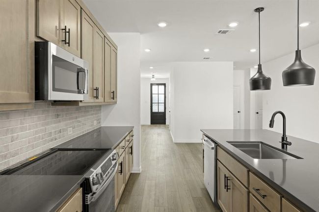 14111 Harden St, House other with 5 bedrooms, 4 bathrooms and null parking in Pilot Point TX | Image 16