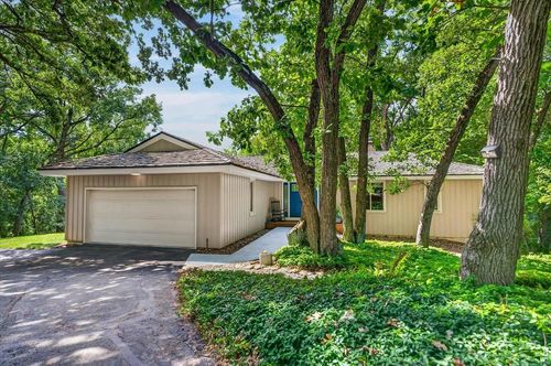 7116 Applewood Drive, Middleton, WI, 53719 | Card Image