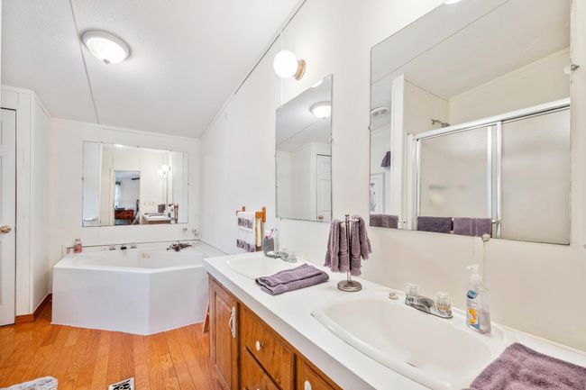 Bathroom | Image 15