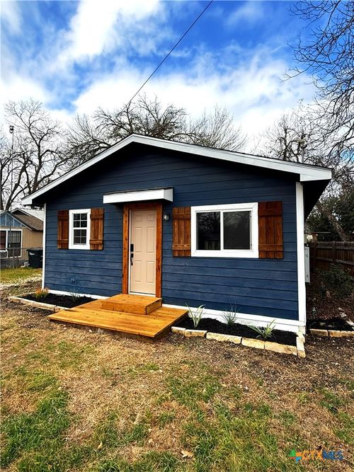 1848 Bridge St, New Braunfels, TX, 78130-8002 | Card Image