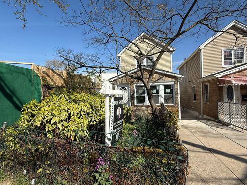 11911 Linden Blvd, South Ozone Park, NY, 11420-2005 | Card Image