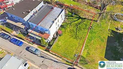 22 Schoolhouse Ln, Wilkes Barre, PA, 18702-5507 | Card Image