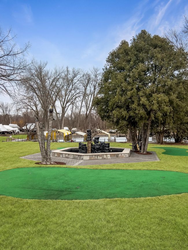 Three Points Blvd - Fountain/Putting Greens | Image 26