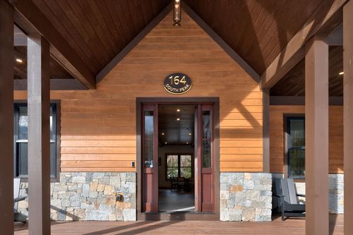 164 S Peak Rd, Lincoln, NH, 03251 | Card Image