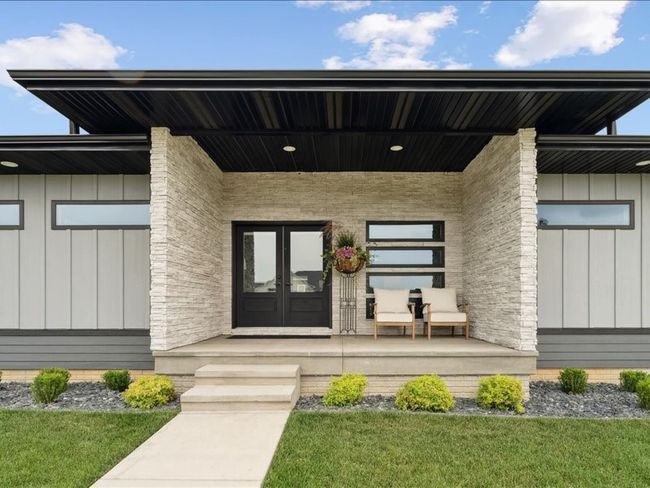 5112 Scenic View Ct Sw, House other with 5 bedrooms, 3 bathrooms and null parking in Cedar Rapids IA | Image 36