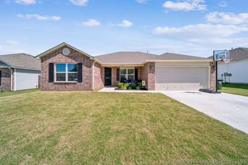 23667 E 115th St S, Broken Arrow, OK, 74014 | Card Image