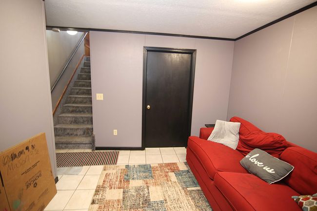 Lower level family room | Image 41