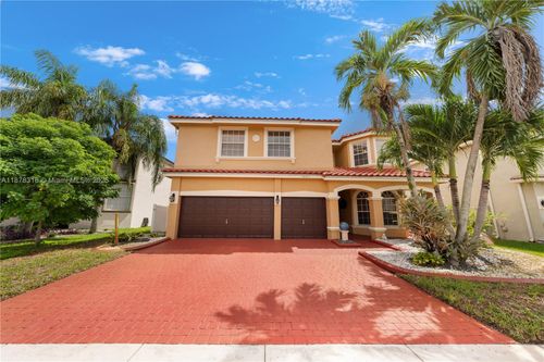 1443 Sw 161st Ave, Pembroke Pines, FL, 33027-5139 | Card Image