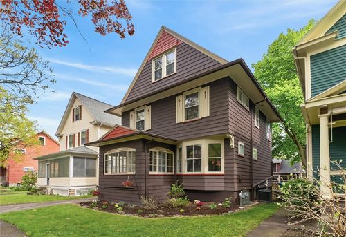 42 Washburn Park, Rochester, NY, 14620-2112 | Card Image