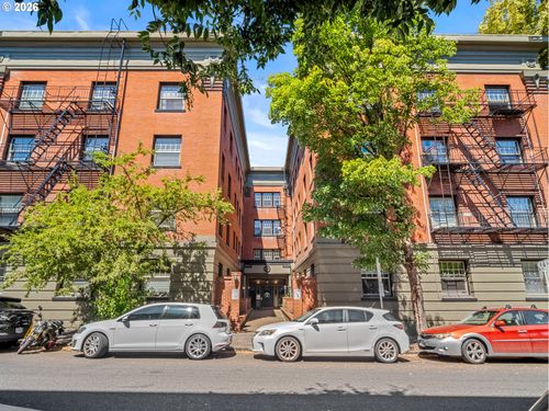411-2109 Irving St, Portland, OR, 97210-5241 | Card Image