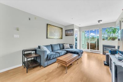 202 - 2973 Kingsway, Condo with 2 bedrooms, 2 bathrooms and 1 parking in Vancouver BC | Image 3