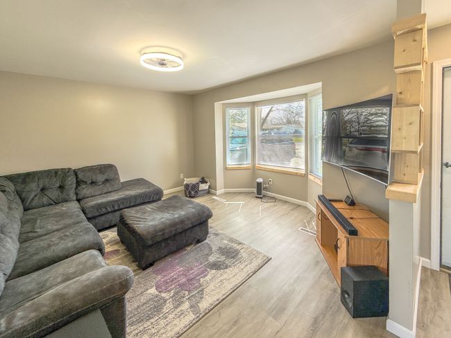 5505 Floria Dr, House other with 3 bedrooms, 3 bathrooms and null parking in Swartz Creek MI | Image 4