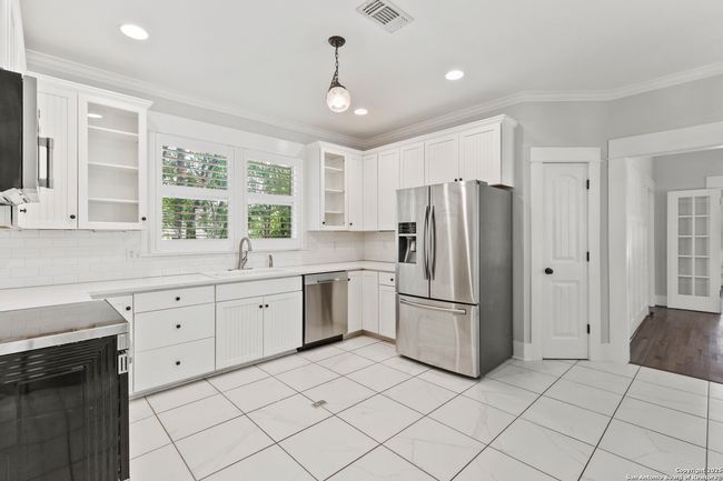14280 State Highway 16 N, House other with 3 bedrooms, 2 bathrooms and null parking in Medina TX | Image 10