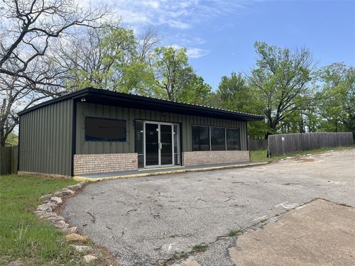 901 N Tone Ave, Denison, TX, 75020-2163 | Card Image