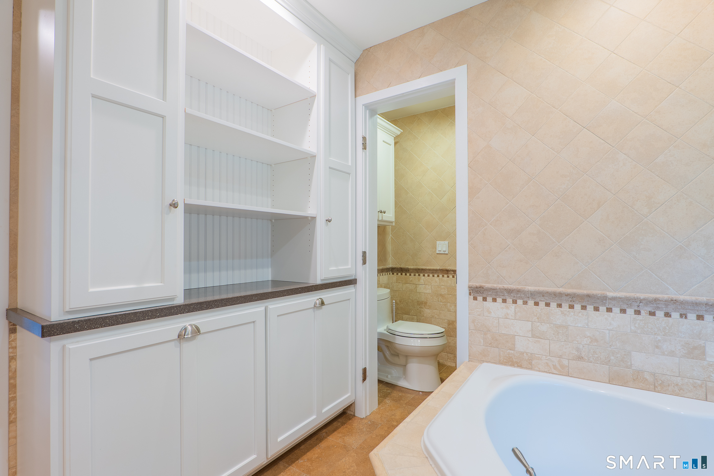 Residential Lease in Newtown 5