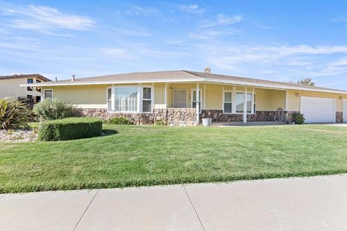 225 Rio Vista Dr, King City, CA, 93930-3517 | Card Image