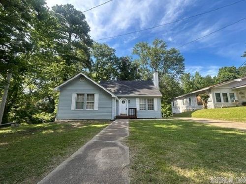 734 Maple St, Camden, AR, 71701-4173 | Card Image