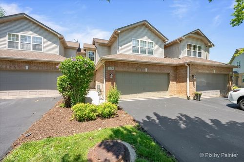 624 Daisy Ln, Roselle, IL, 60172-2702 | Card Image