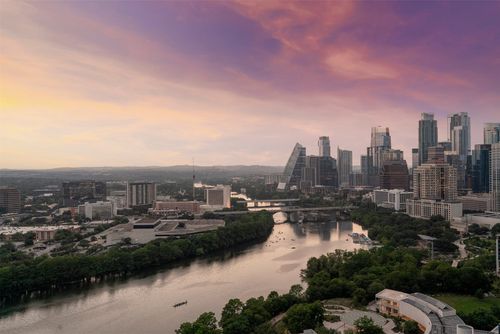 2911-48 East Ave, Austin, TX, 78701-4317 | Card Image