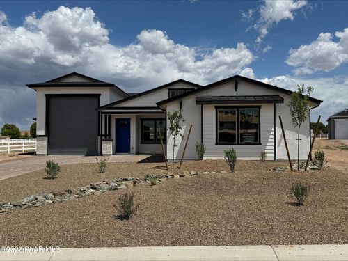 2535 Dillon Blvd, Chino Valley, AZ, 86323-8248 | Card Image