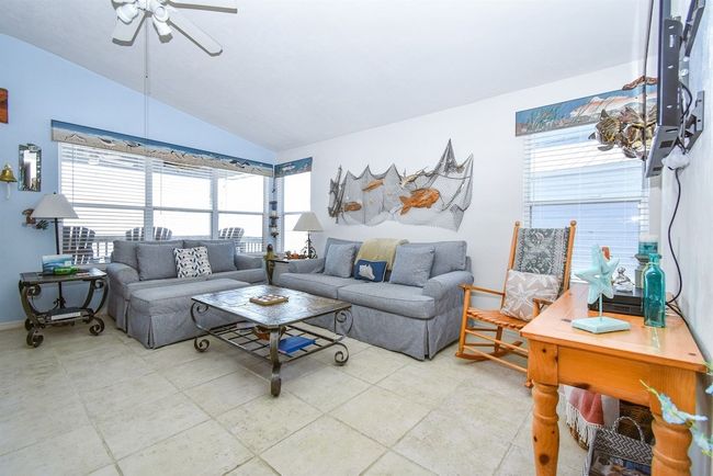 2-D - 11 Old Mill Dr, Condo with 2 bedrooms, 2 bathrooms and null parking in Cedar Key FL | Image 5